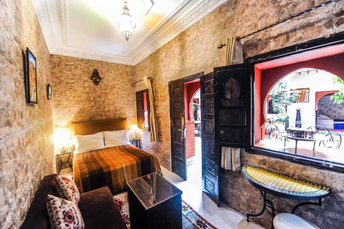 rooms-standard-room