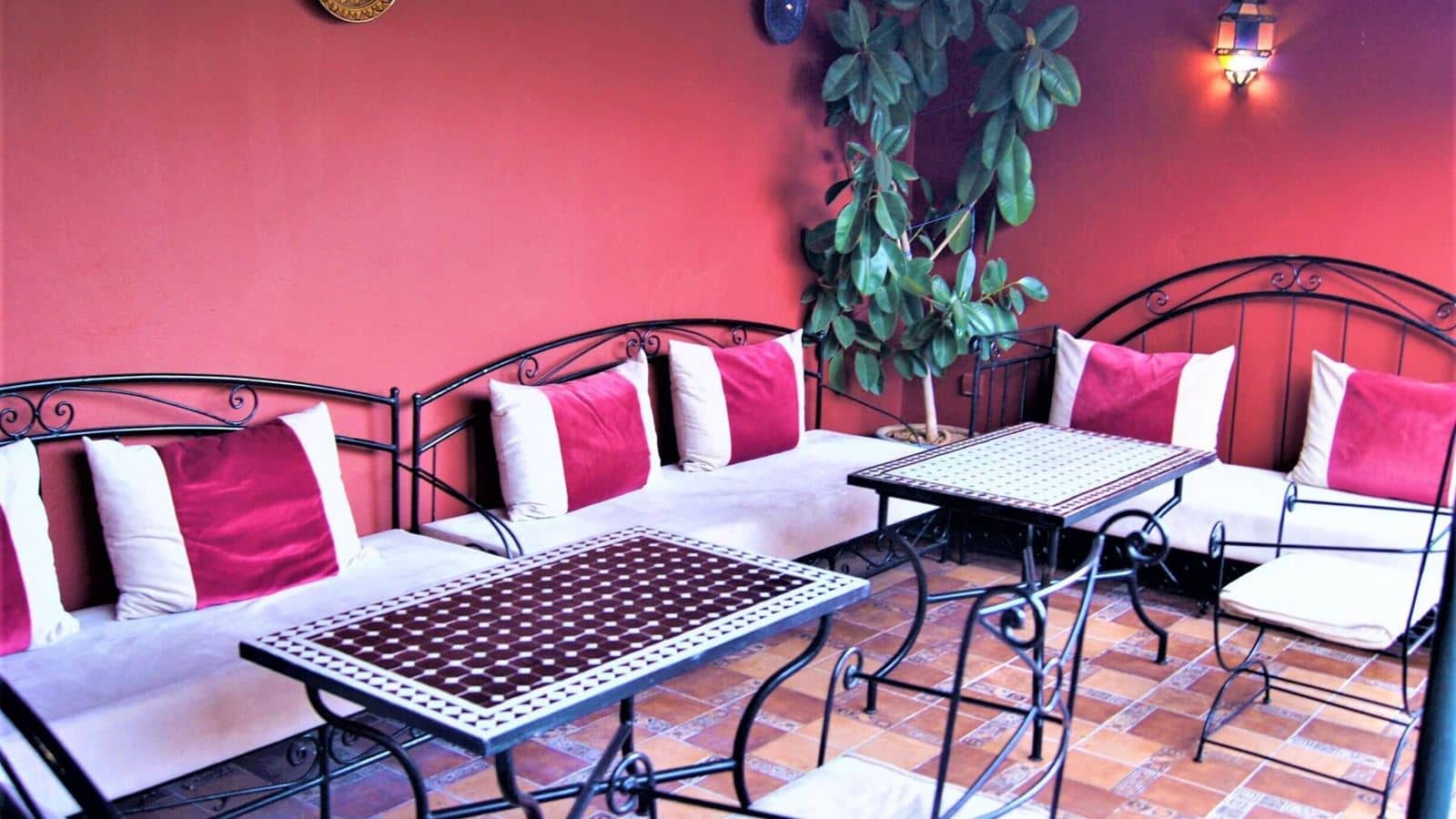restaurants-restaurants