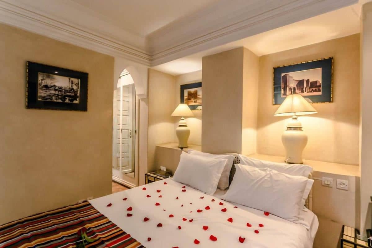 rooms-standard-suite