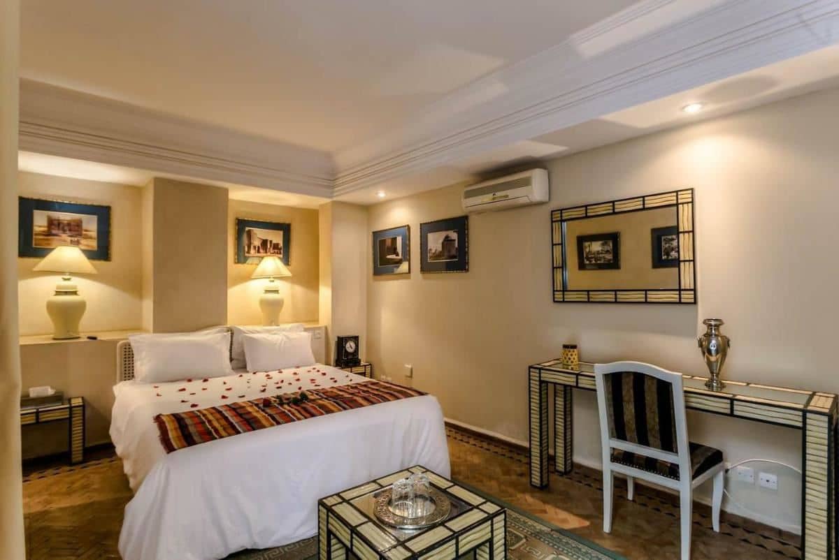 rooms-standard-suite