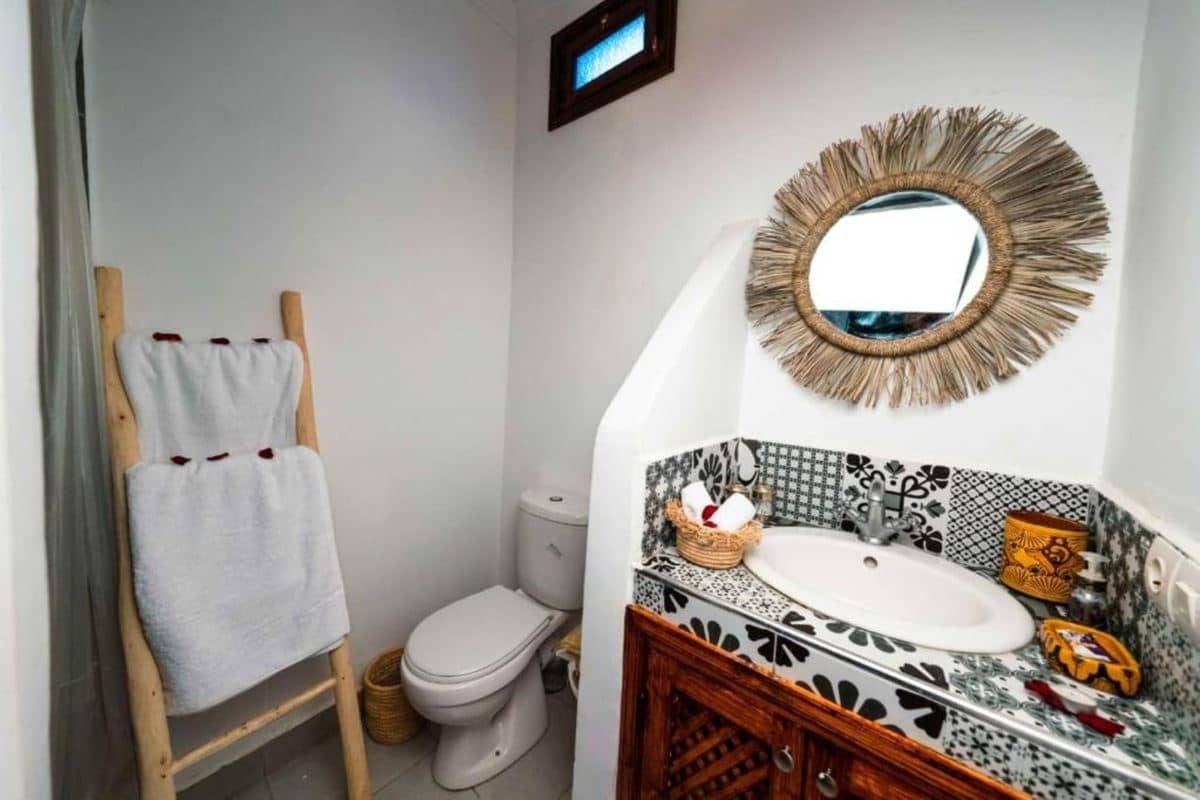rooms-standard-room