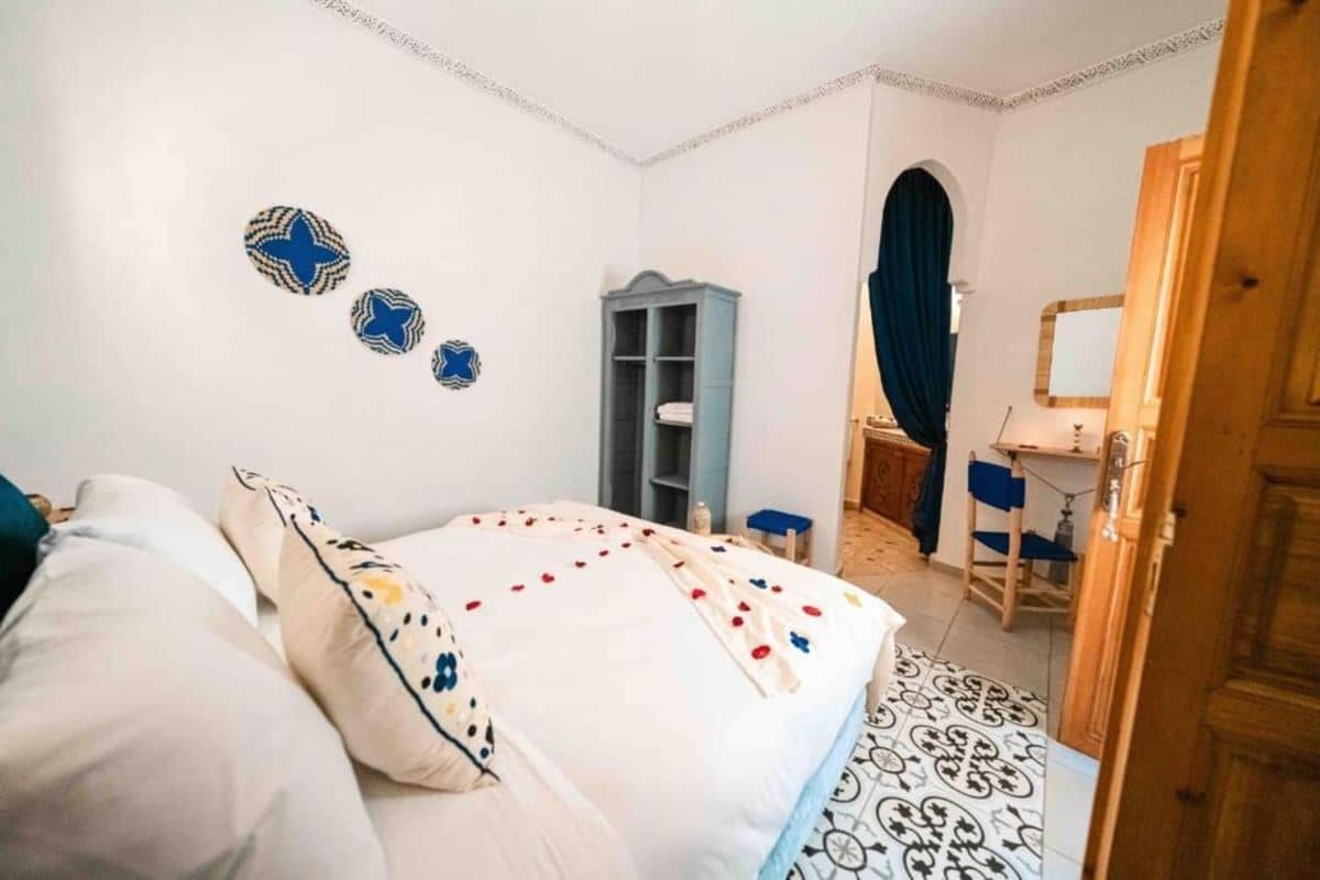 rooms-standard-room
