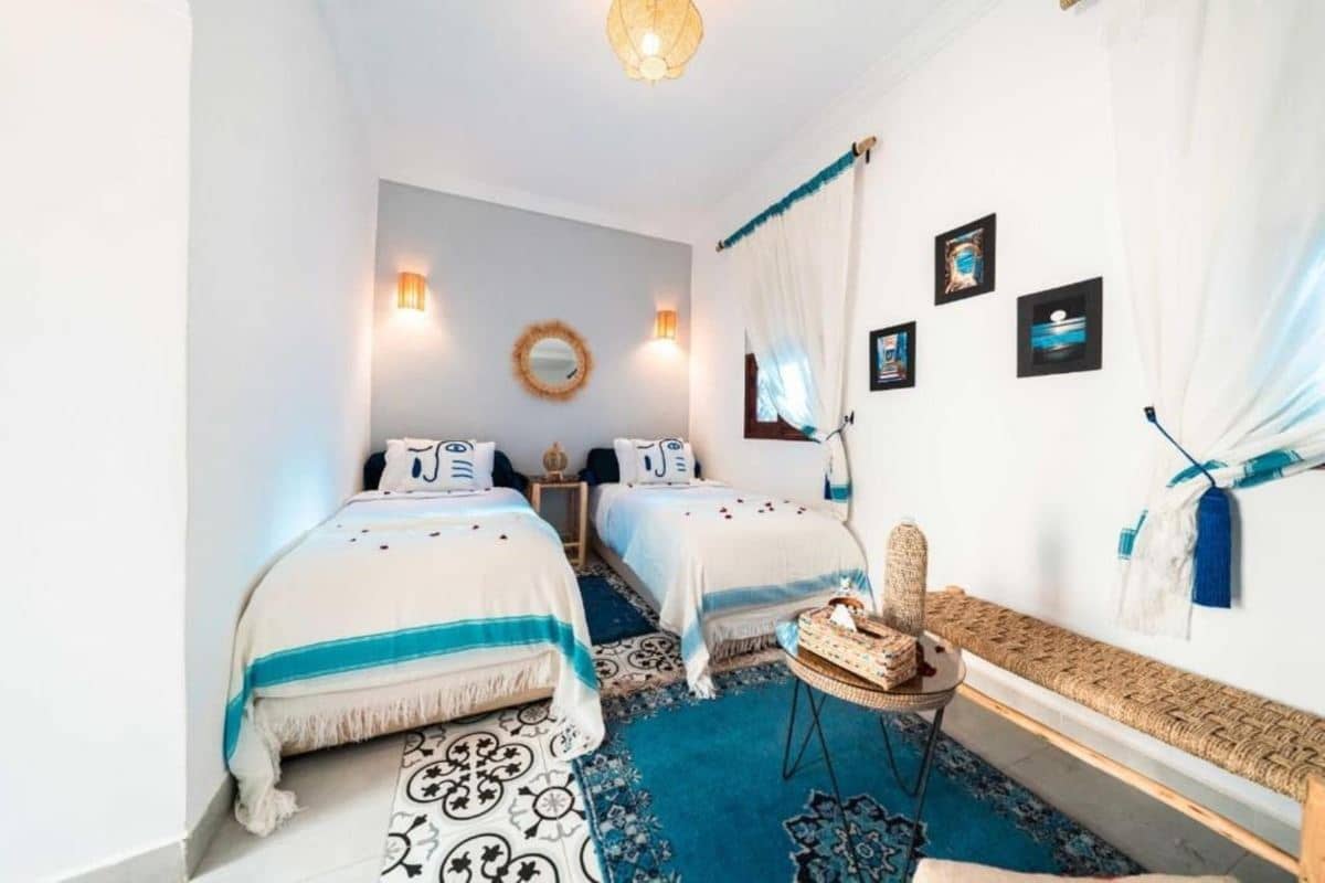 rooms-standard-room