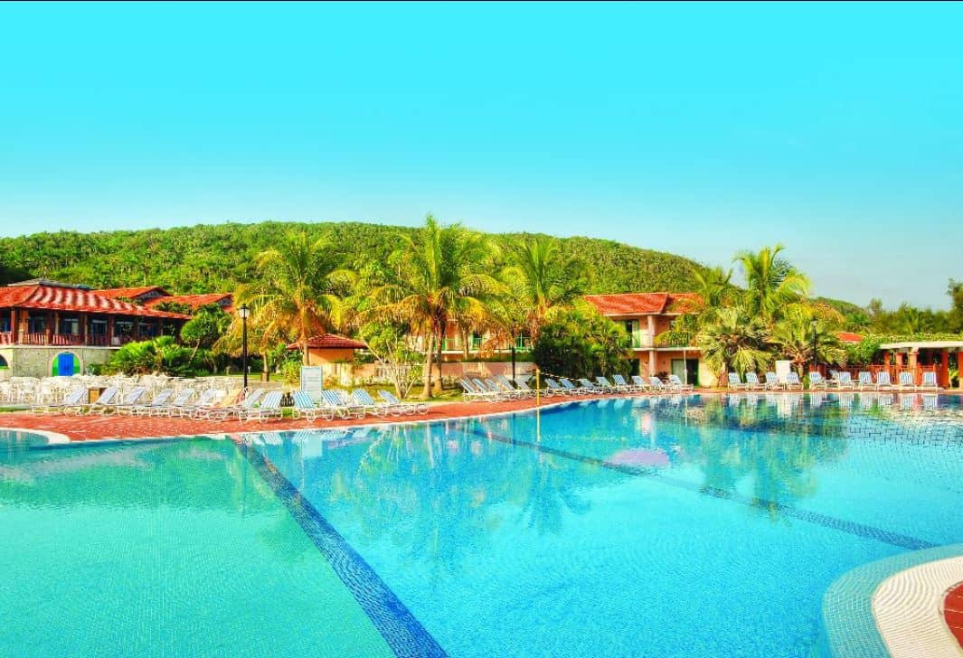 pools-outdoor-pool