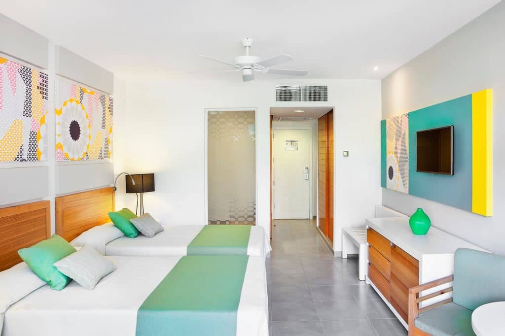 rooms-standard-room