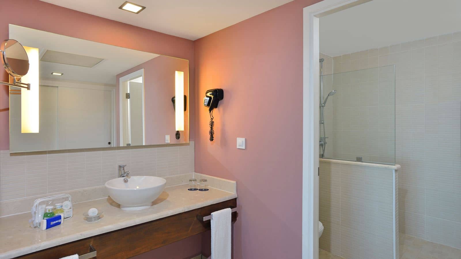 rooms-classic-room