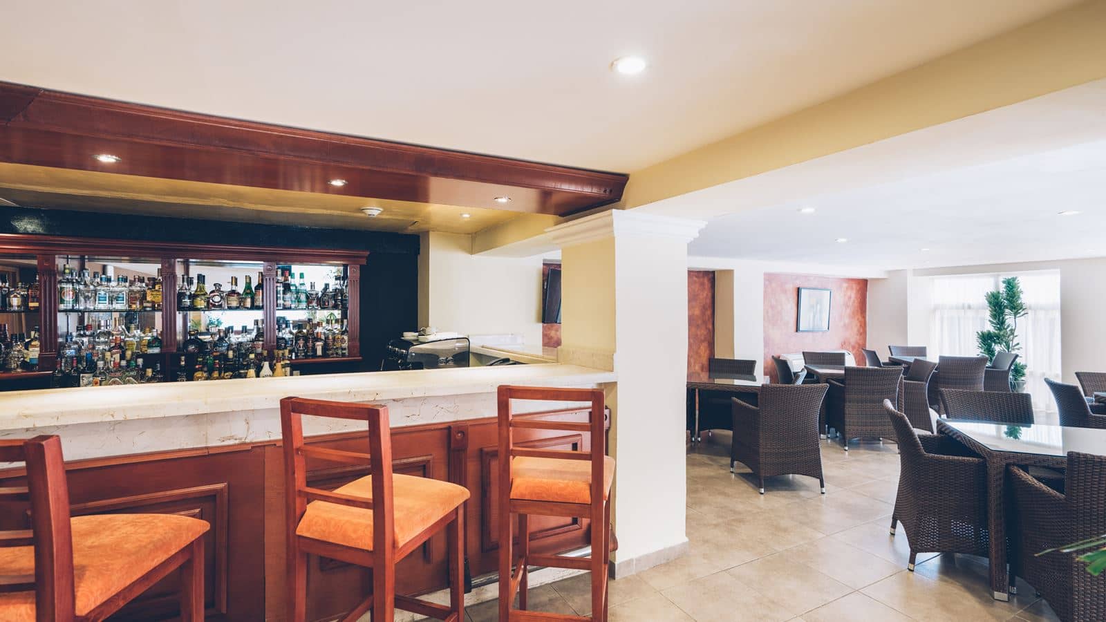 bars-lobby-bar