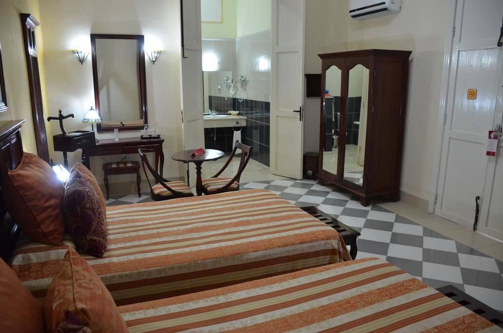 rooms-standard-room