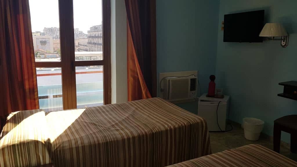 rooms-standard-room