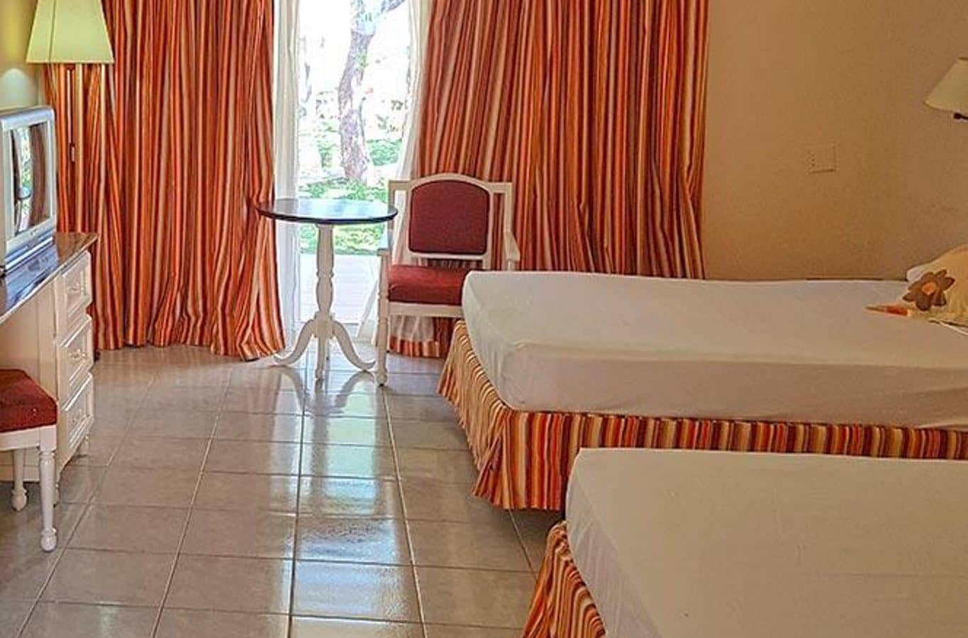 rooms-standard-room