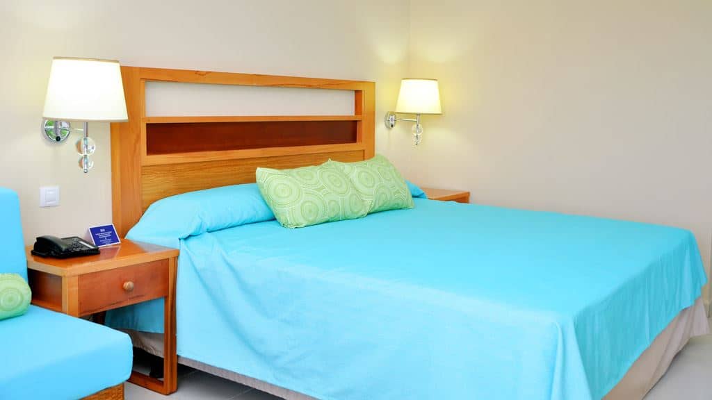 rooms-standard-room