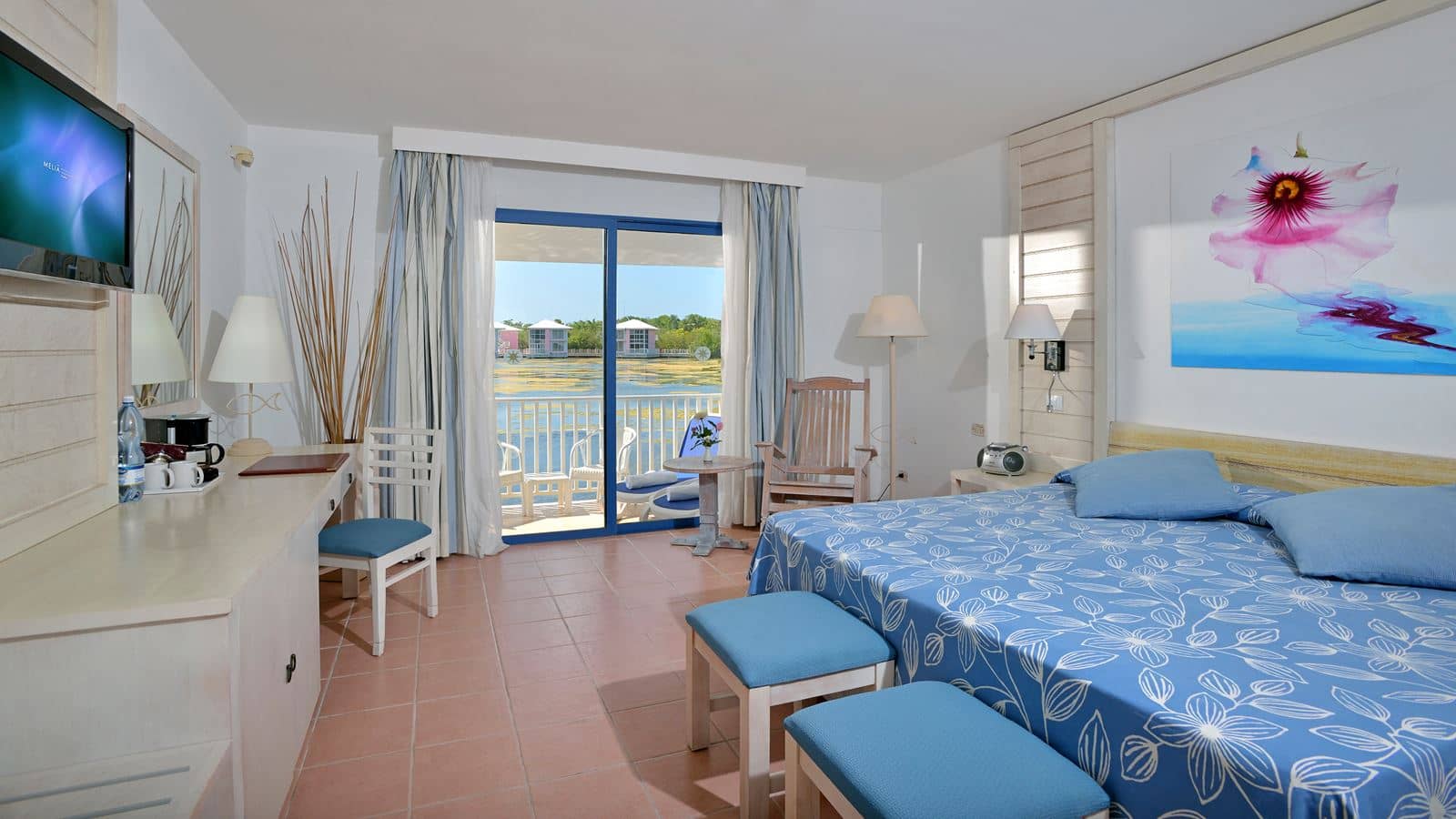 rooms-grand-premium-room-lake-view