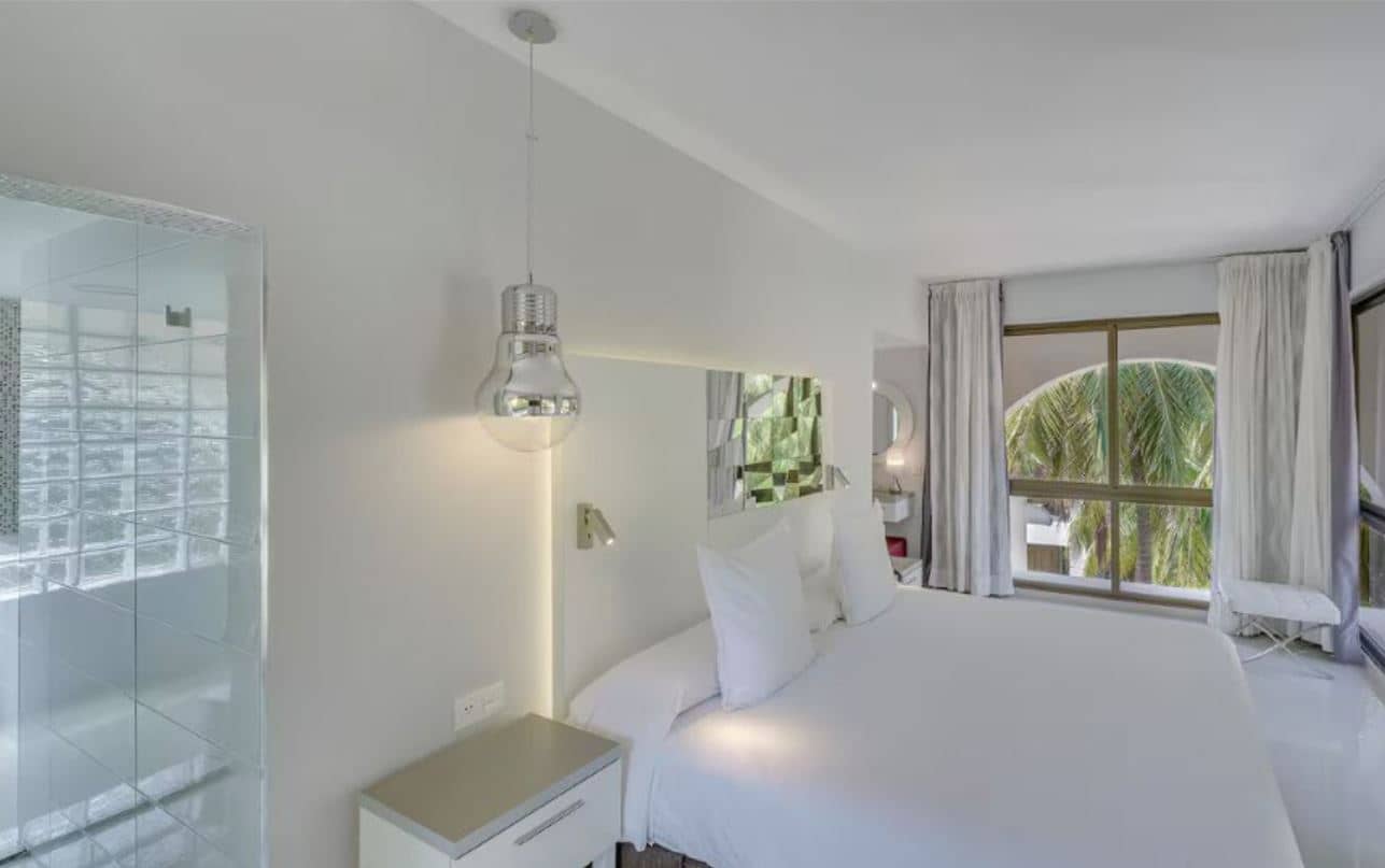 rooms-the-level-garden-suite-two-bedrooms