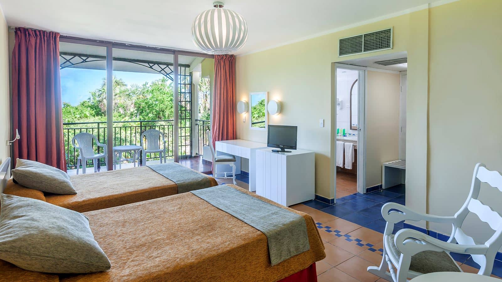 rooms-standard-room
