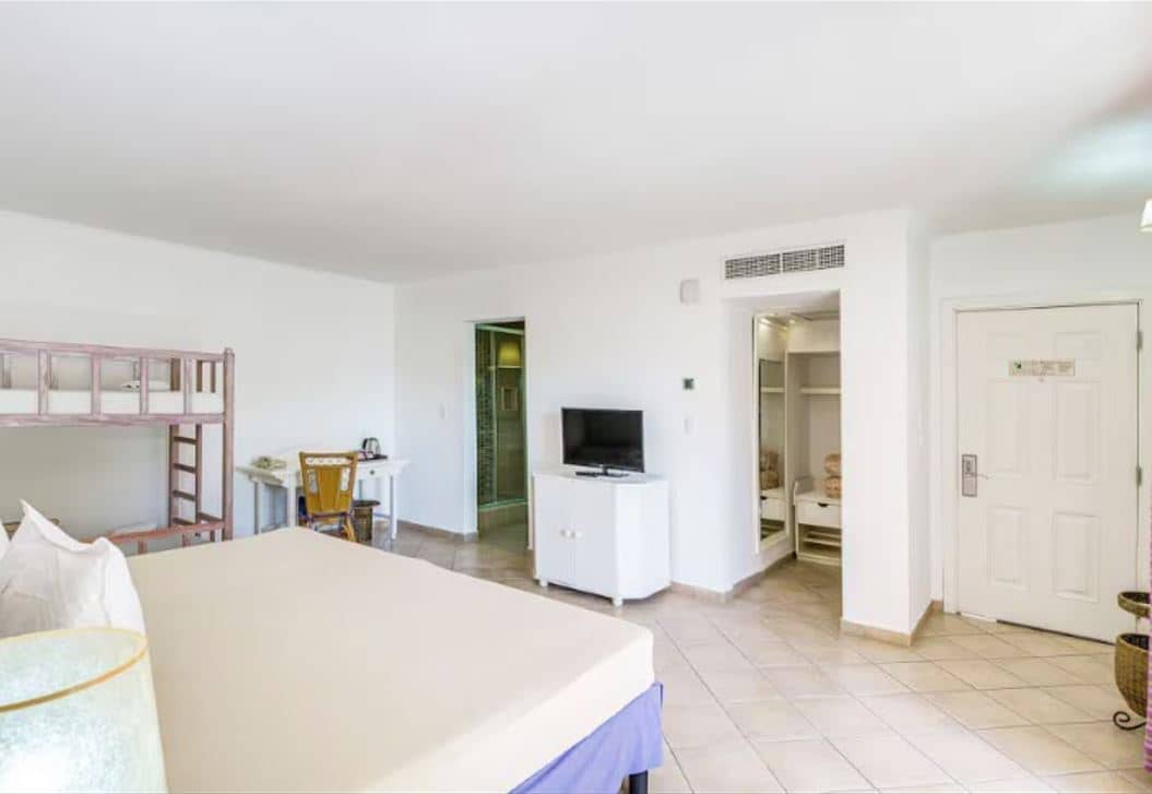 rooms-family-room