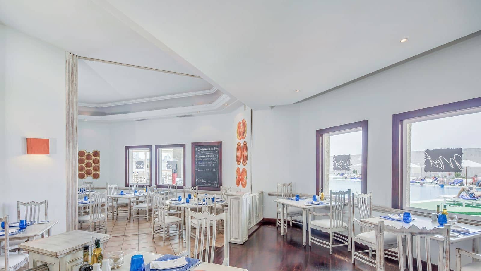 restaurants-med