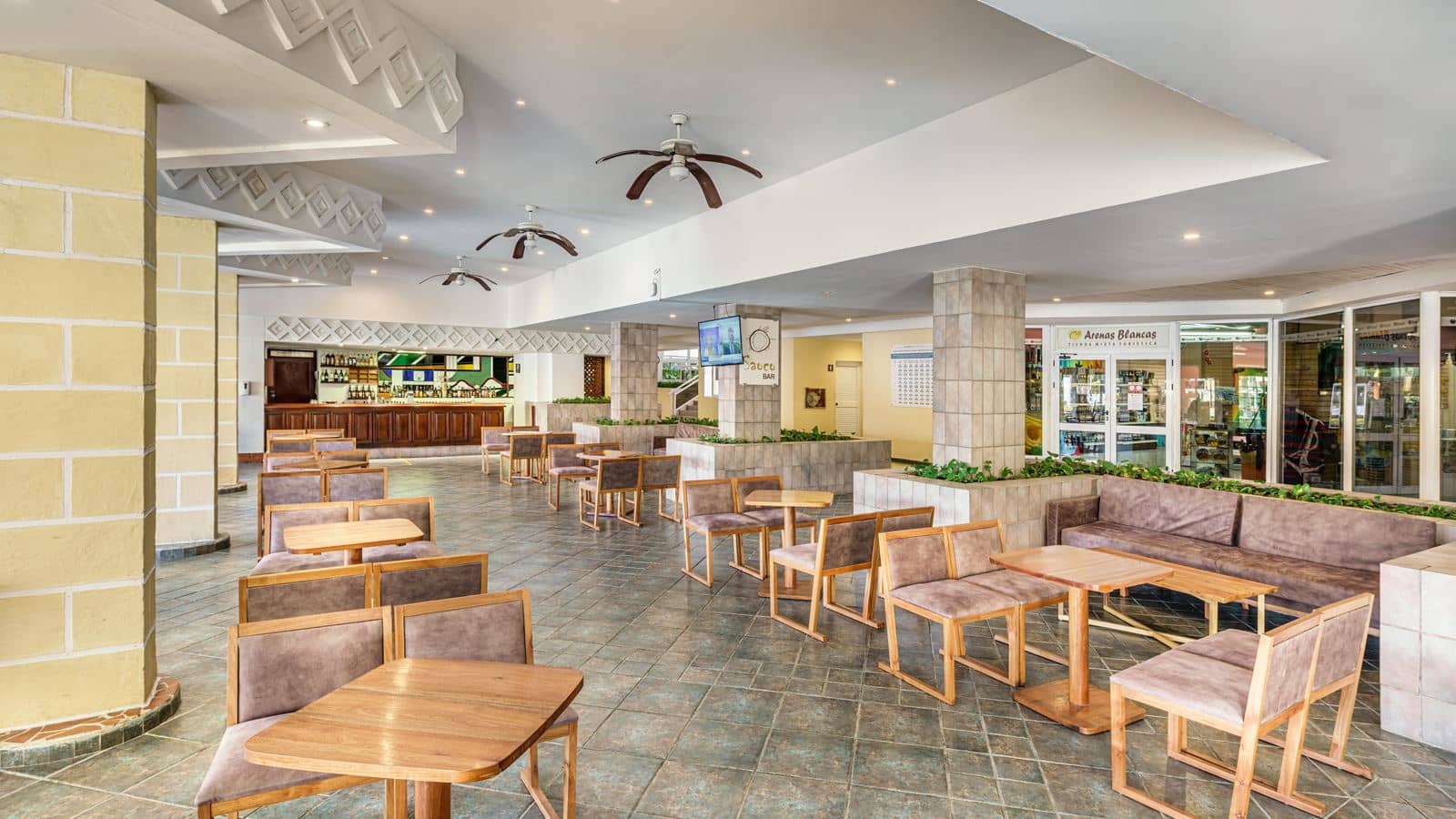 bars-lobby-bar-solymar