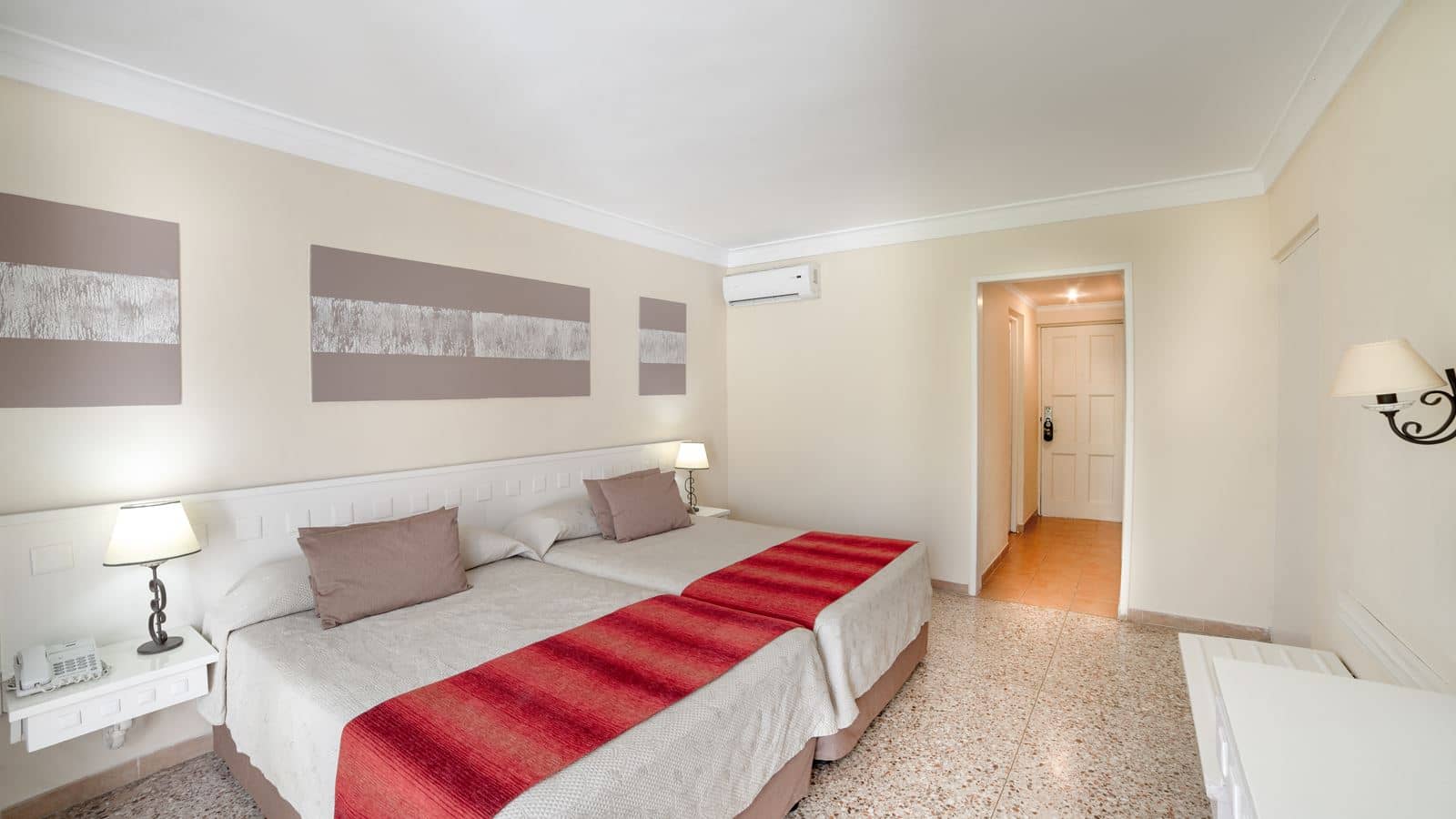 rooms-standard-room