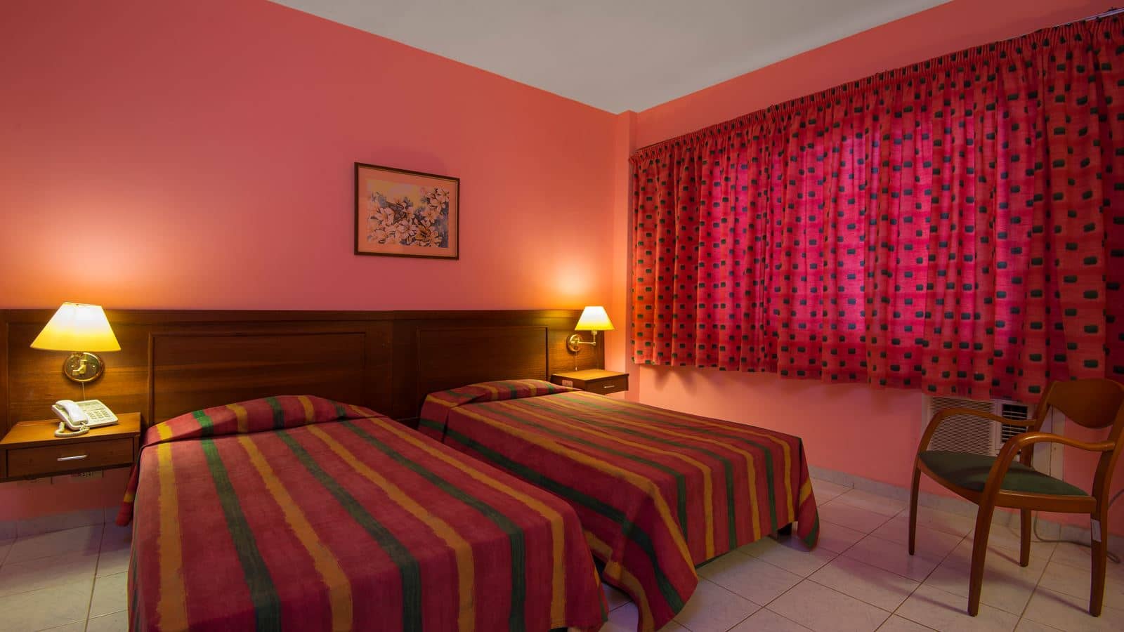 rooms-standard-room