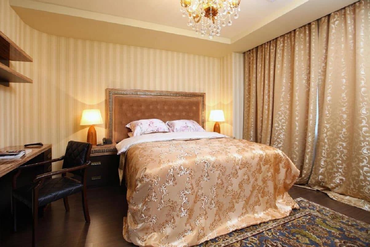 rooms-deluxe-room