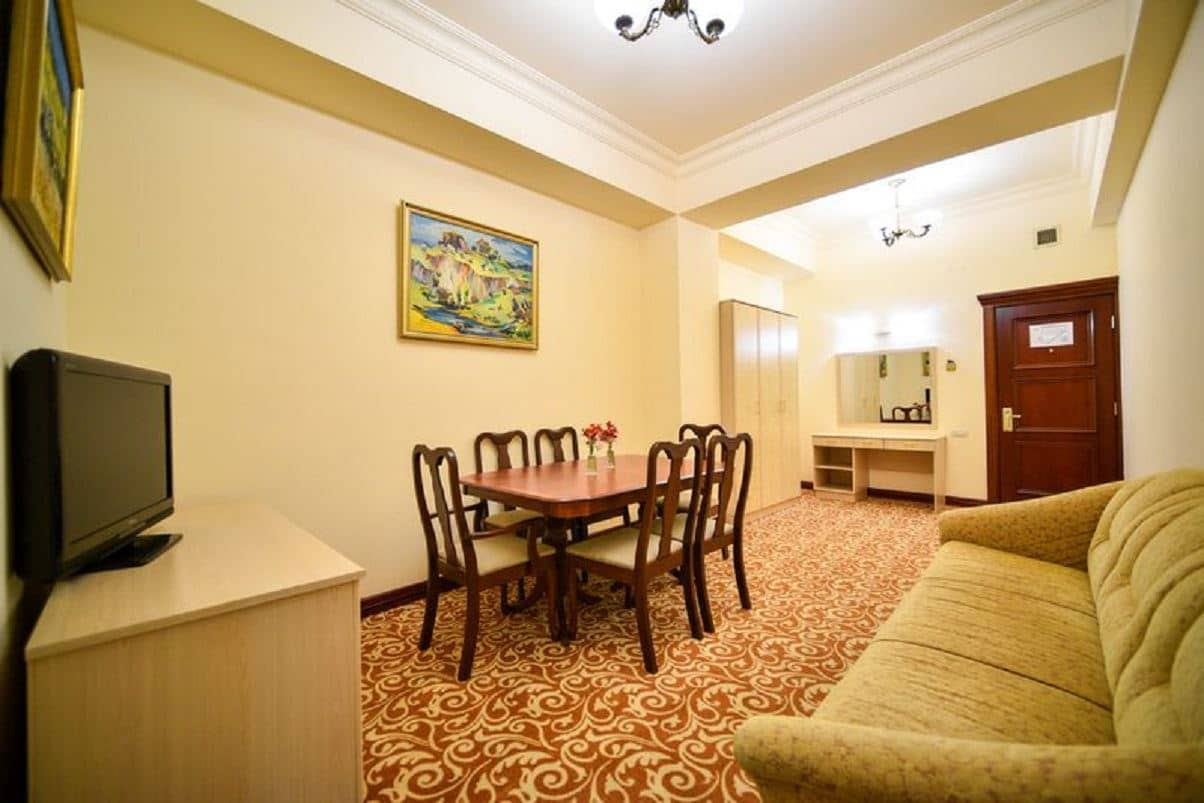 rooms-junior-suite