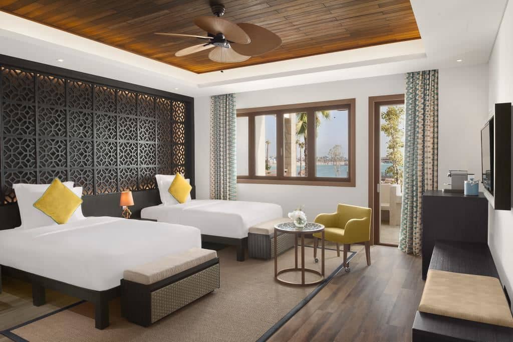 rooms-premier-sea-view