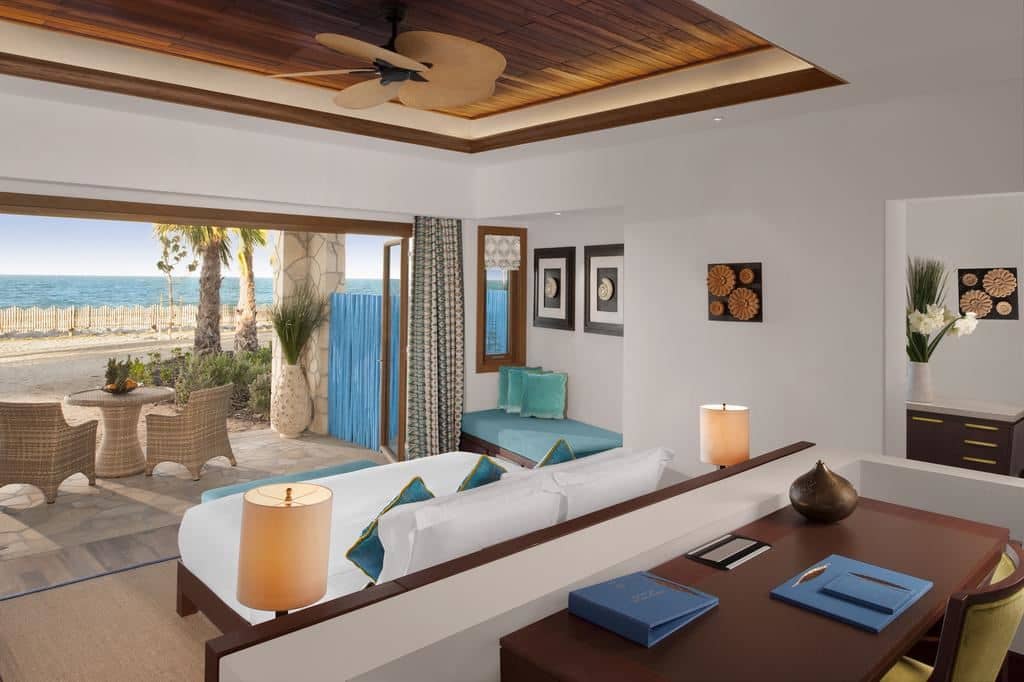 rooms-deluxe-sea-view
