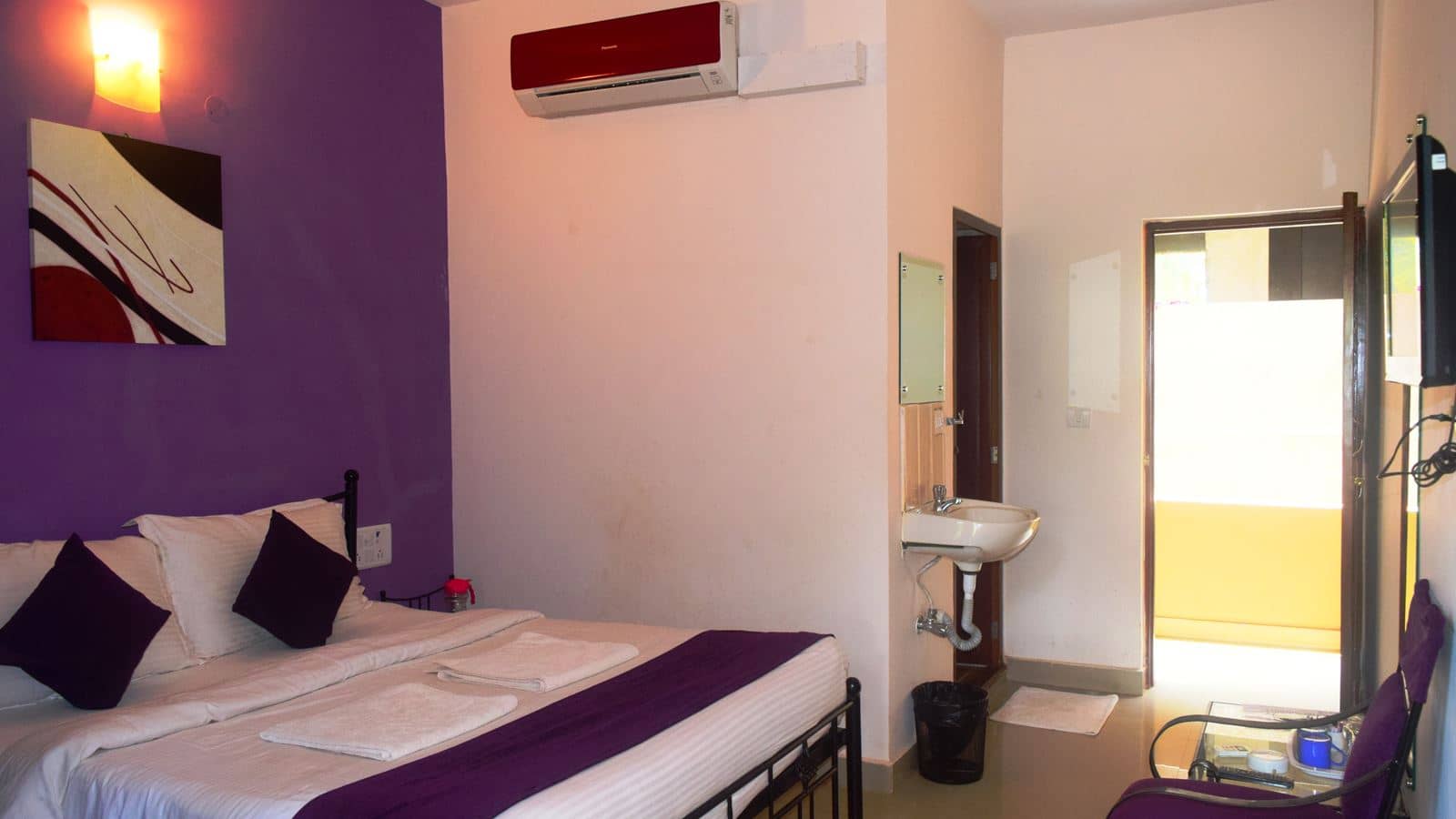 rooms-standard-room