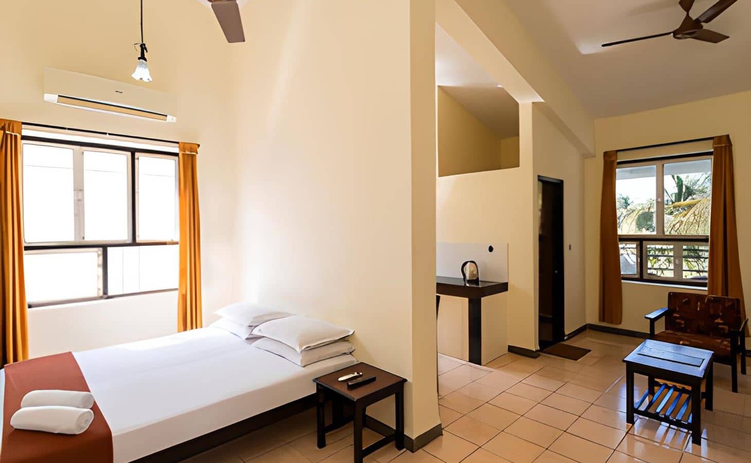 rooms-standard-ac-room