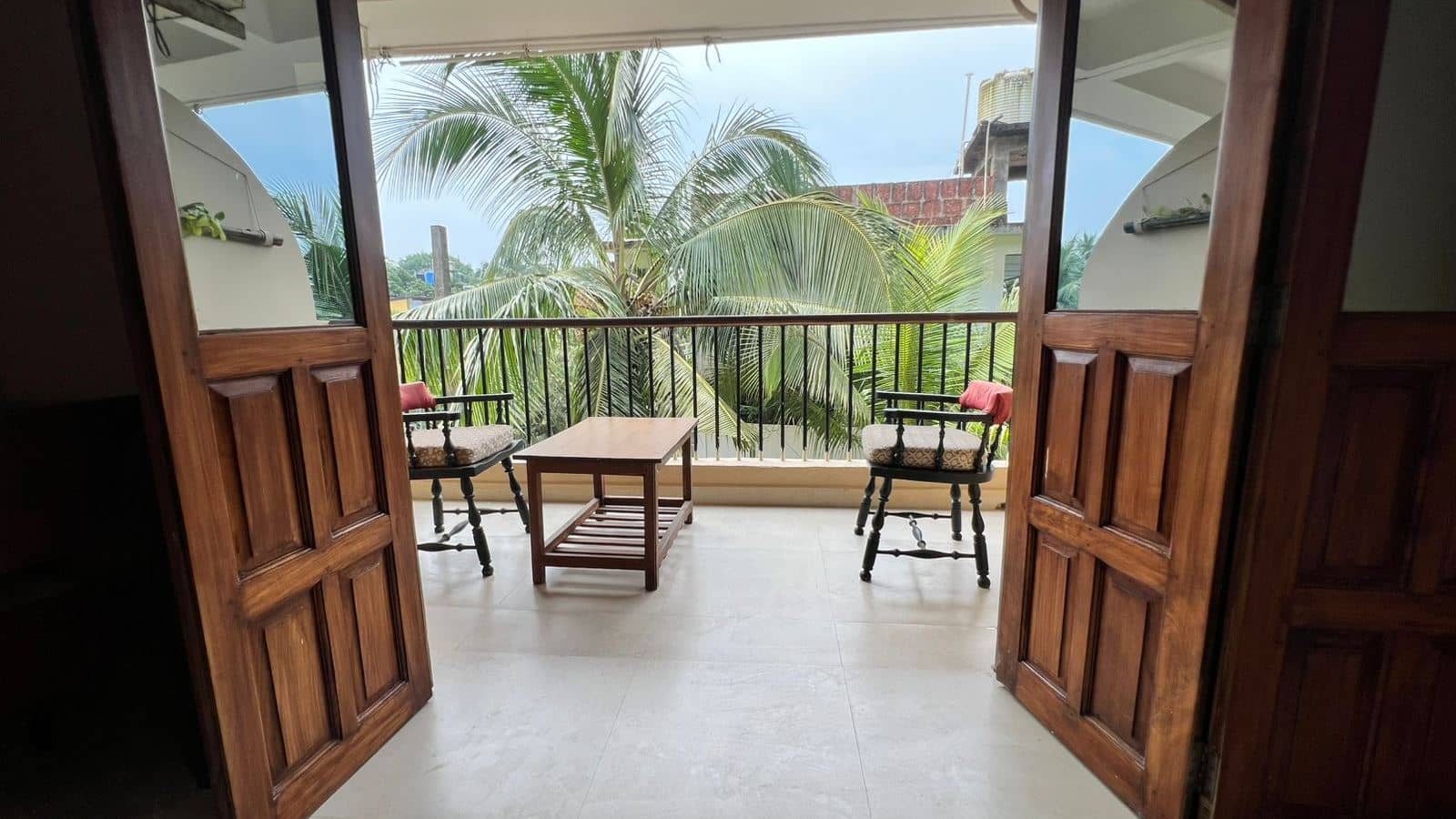 rooms-deluxe-room-with-balcony