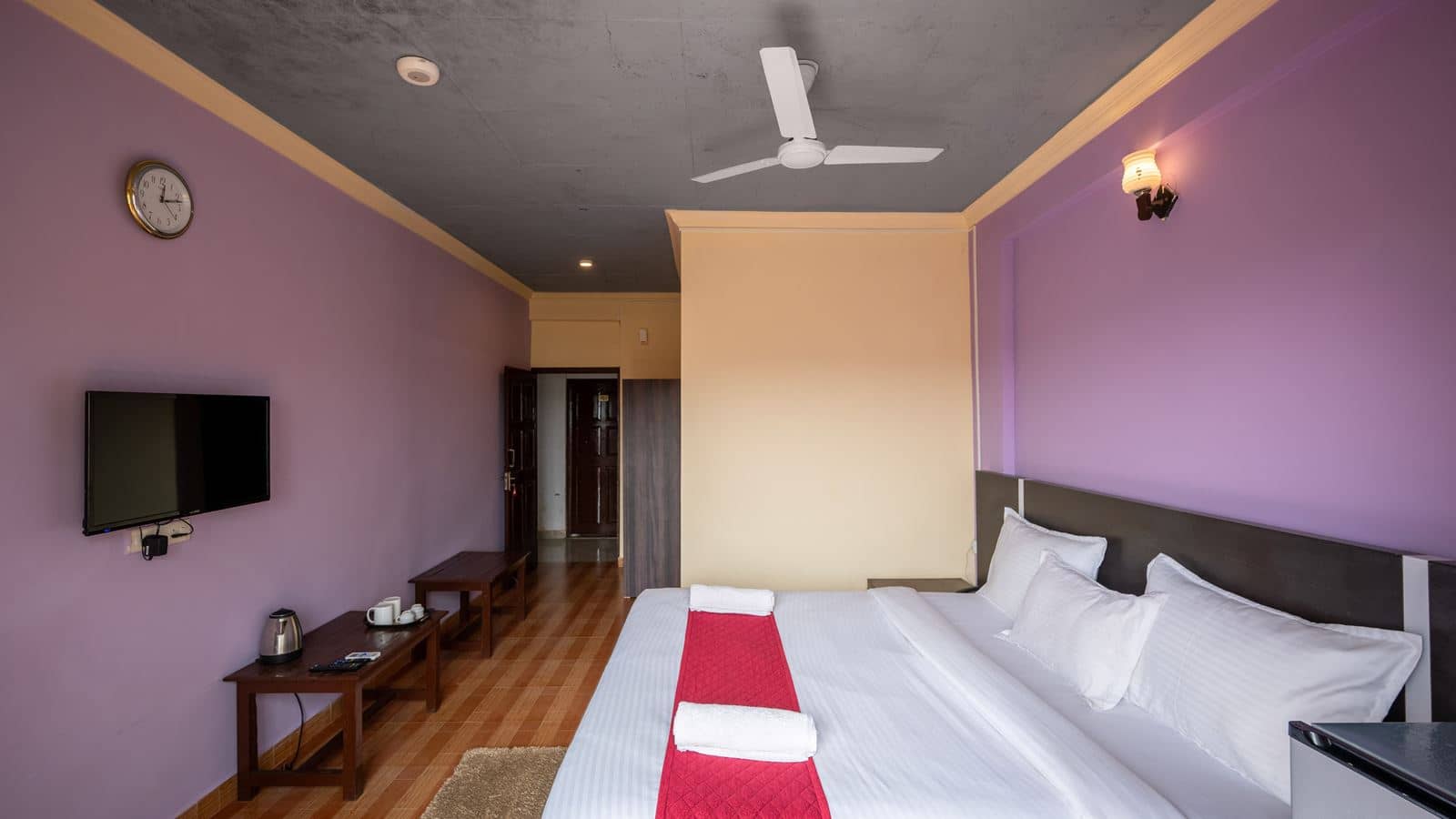 rooms-deluxe-ac