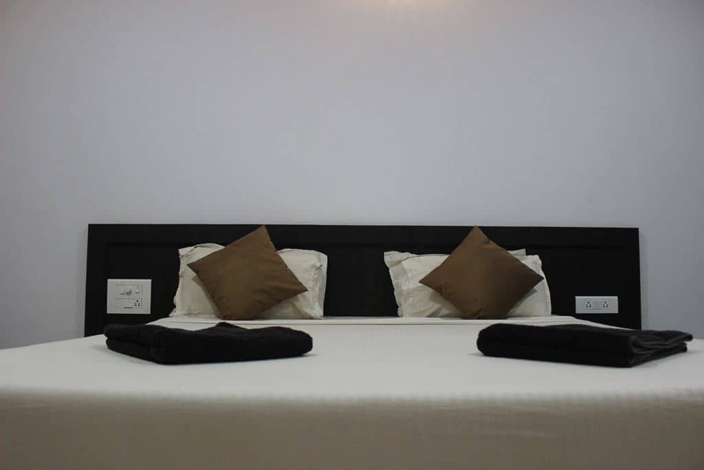 rooms-deluxe-room