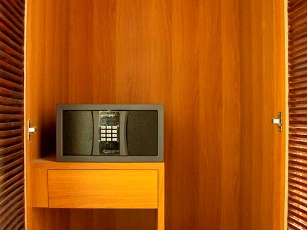 rooms-superior-room