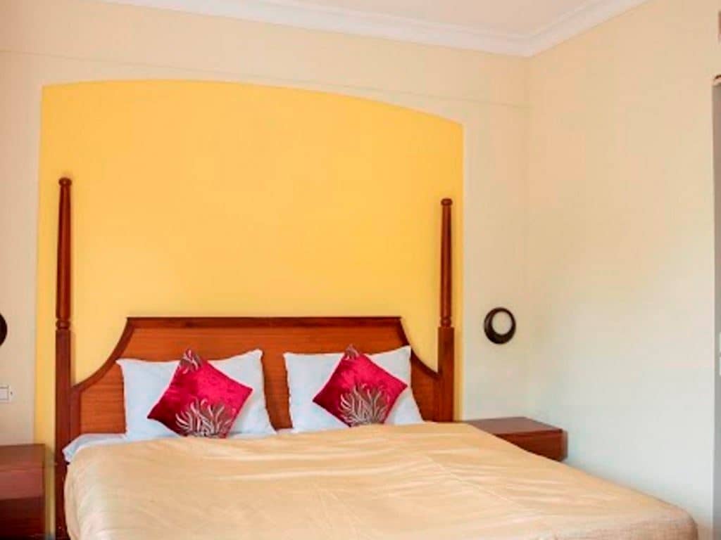 rooms-superior-room