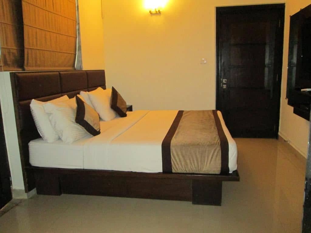 rooms-deluxe-ac