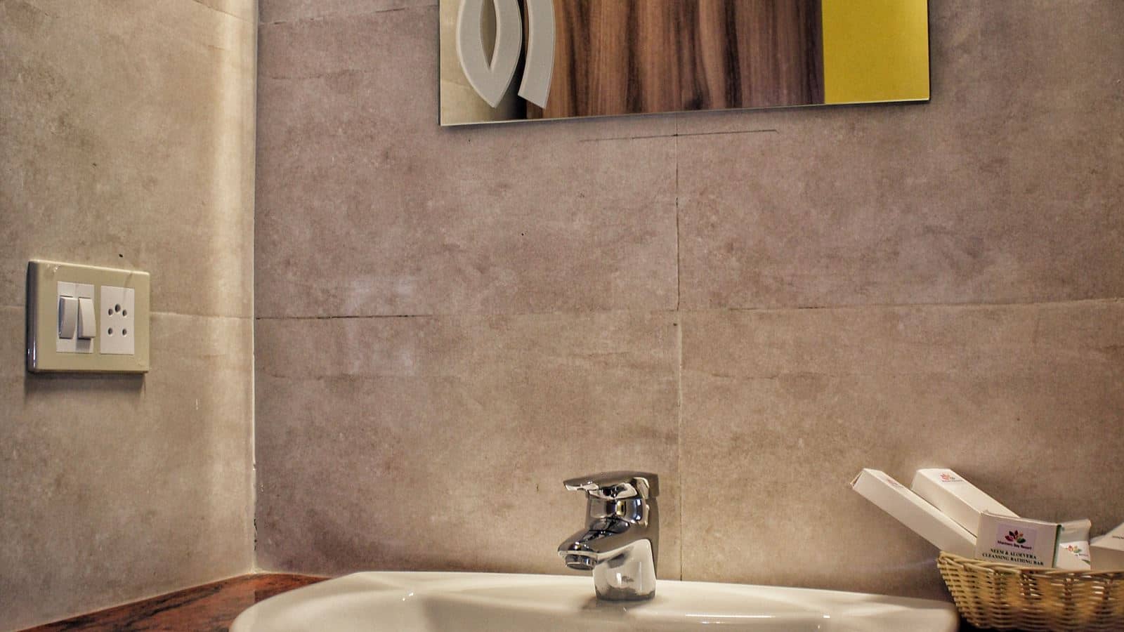 rooms-luxury-suite