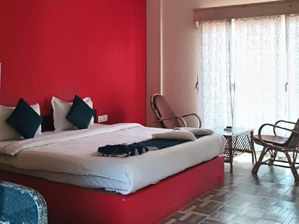 rooms-family-room