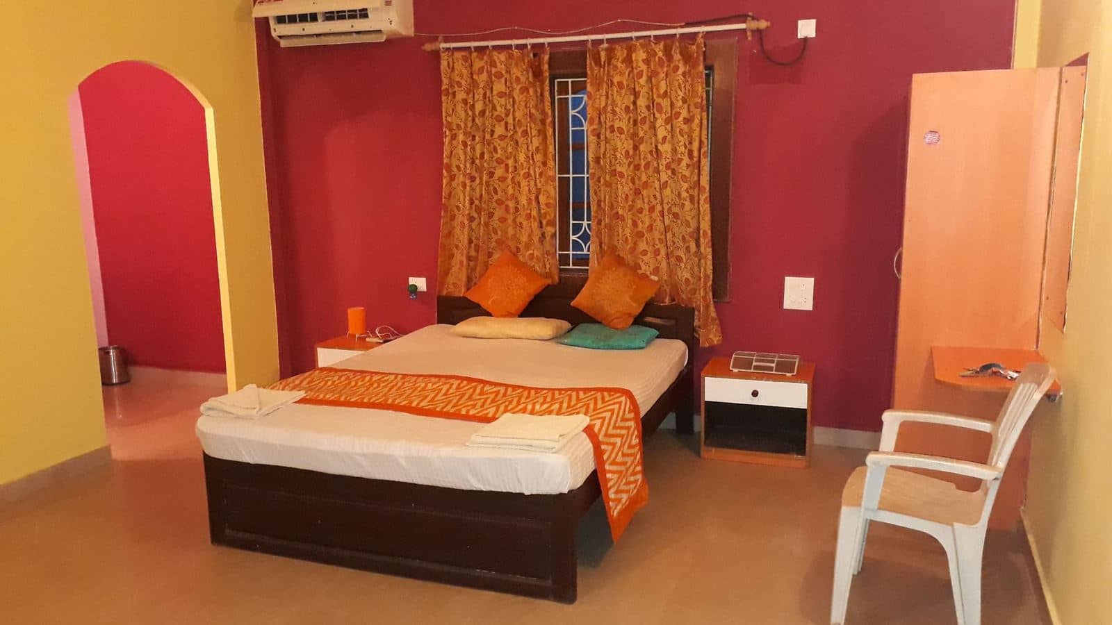 rooms-deluxe-ac