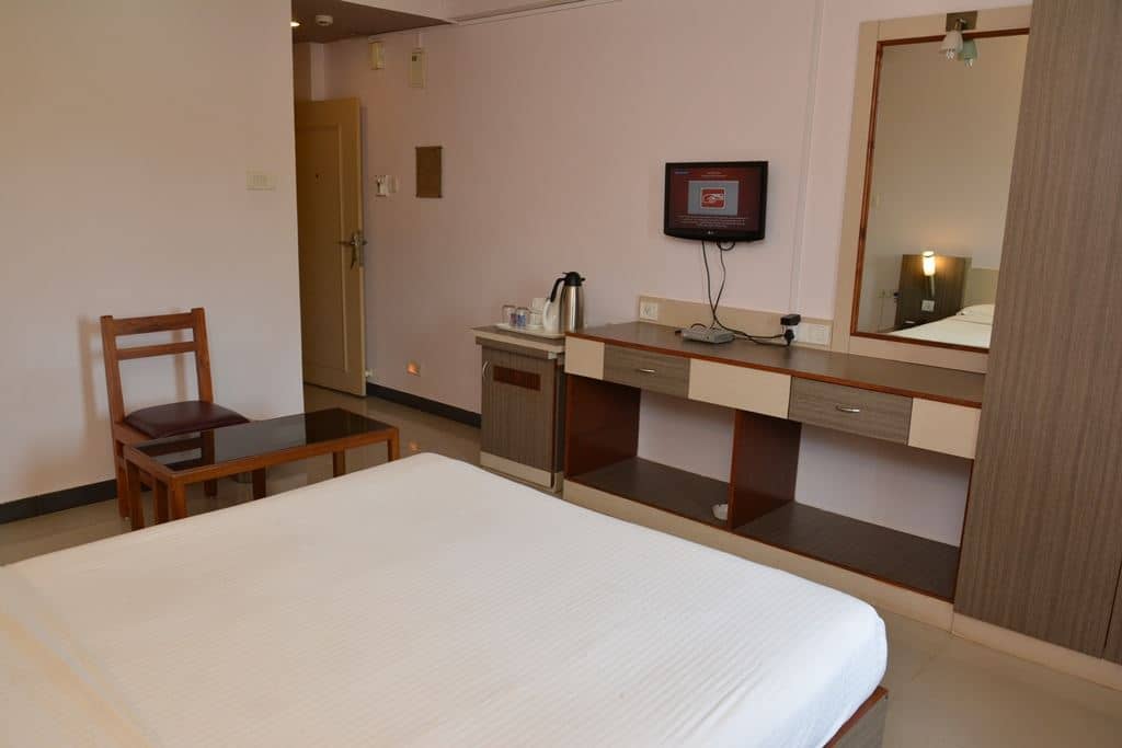 rooms-deluxe-ac