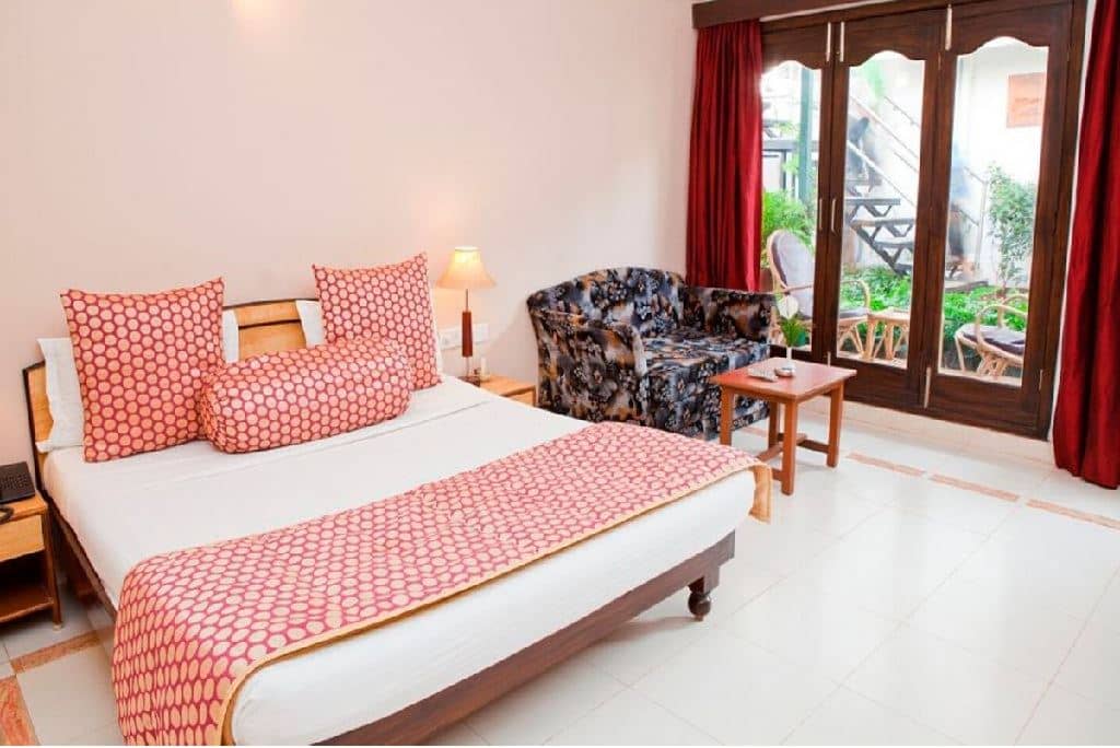 rooms-deluxe-room