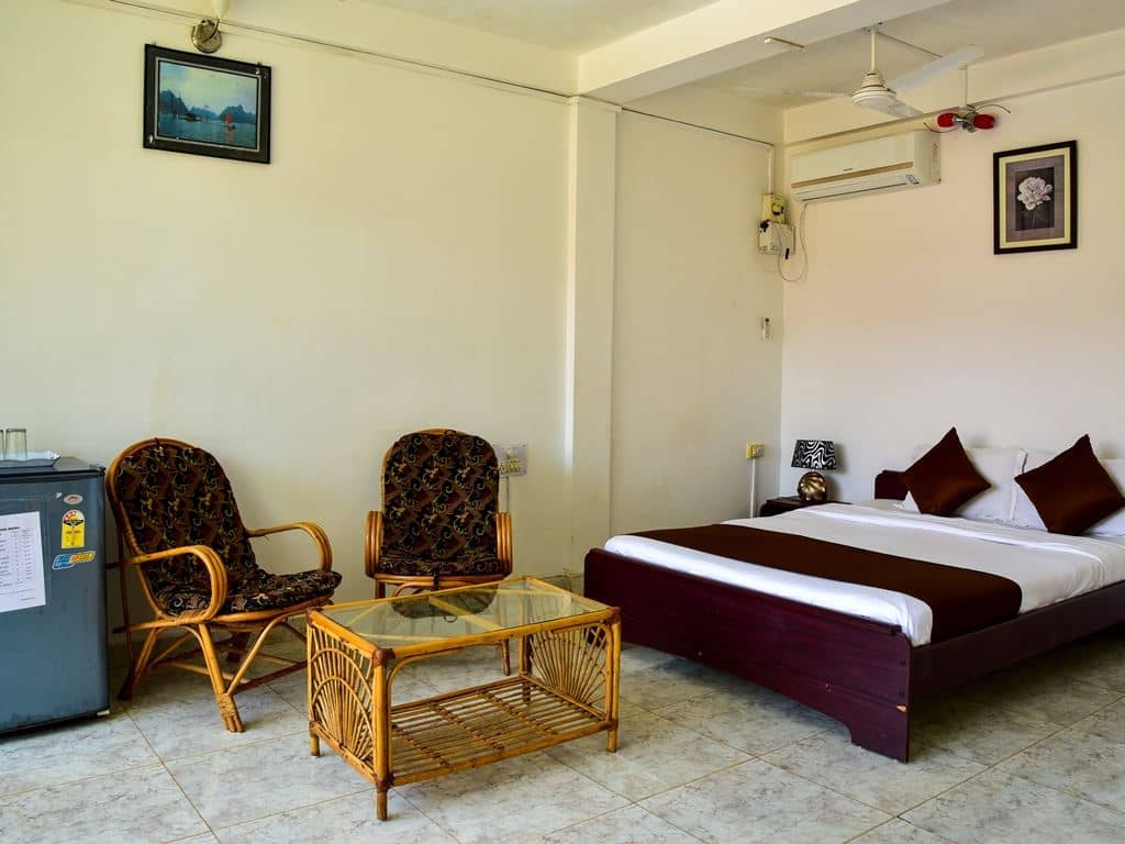 rooms-deluxe-room