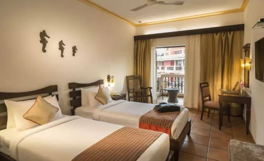 rooms-superior-room