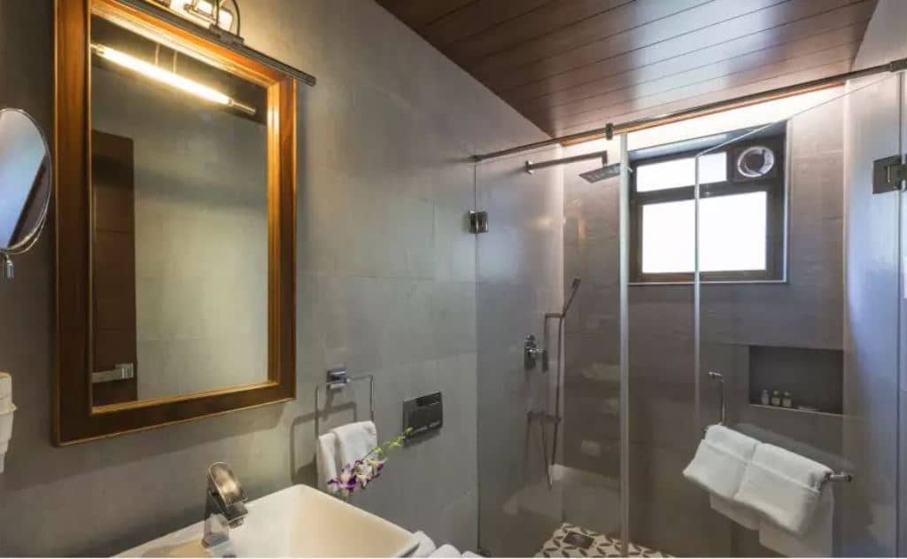 rooms-superior-room