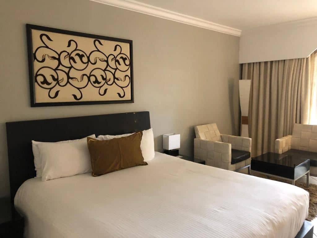 rooms-superior-room