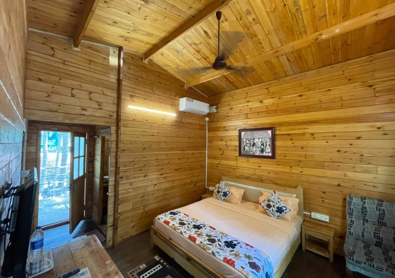 rooms-wooden-cottage