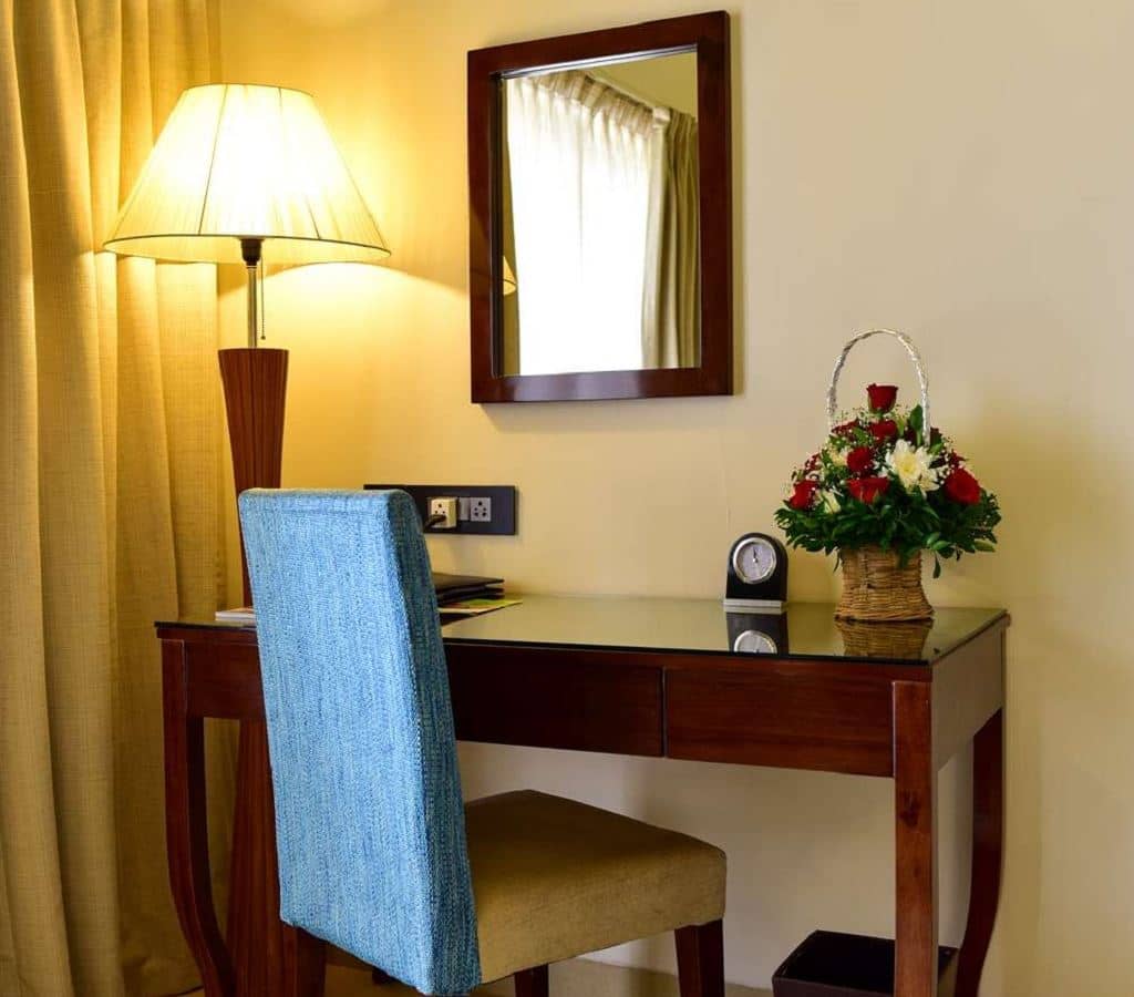 rooms-superior-room