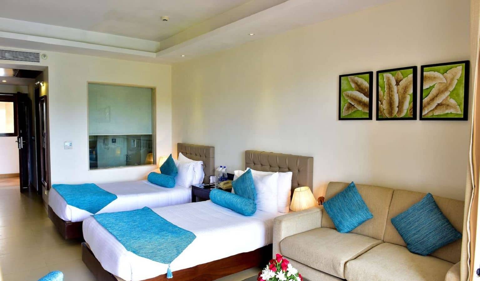 rooms-superior-room