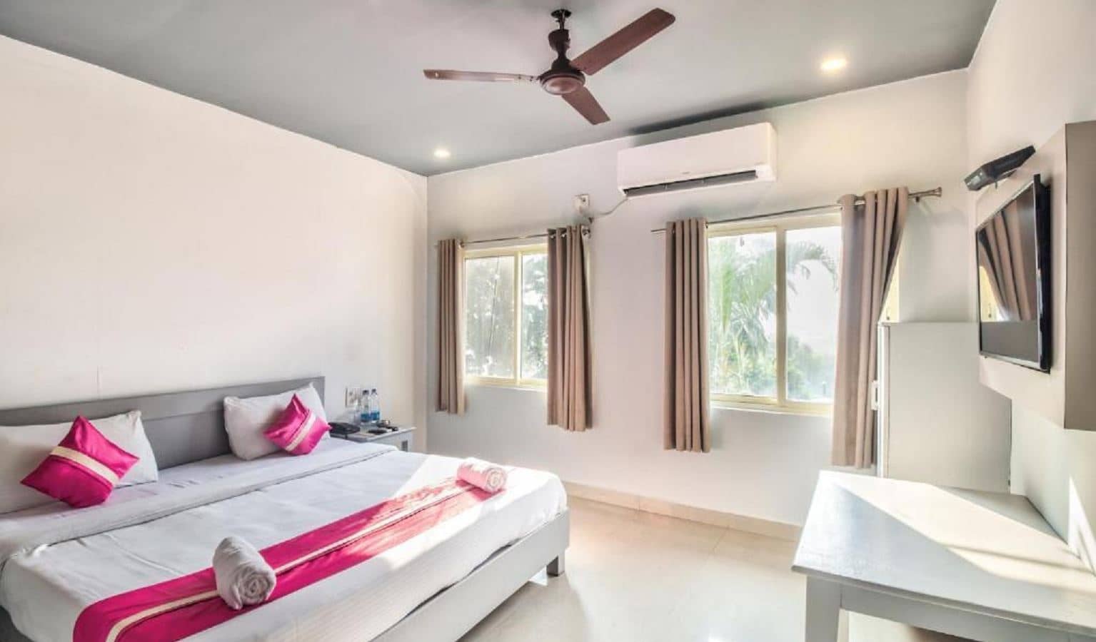 rooms-deluxe-ac