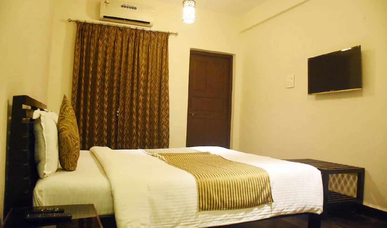 rooms-standard-ac