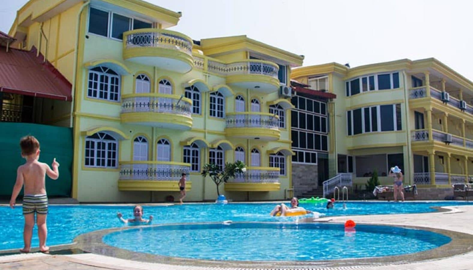 pools-outdoor-pool